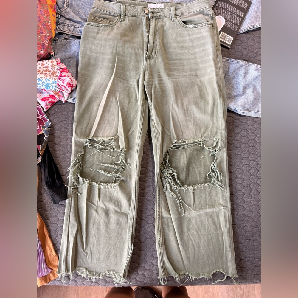 Vervet Olive Green Distressed Ankle Jeans
